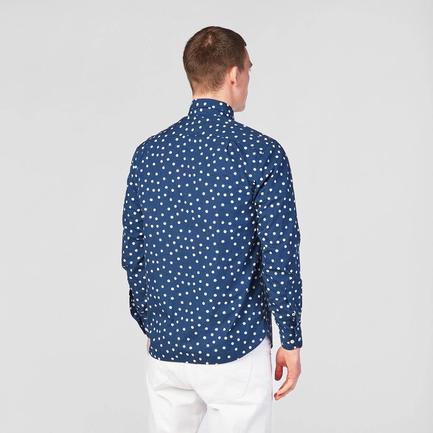 Chemise manches longues à pois bleu foncé en coton - Image 3