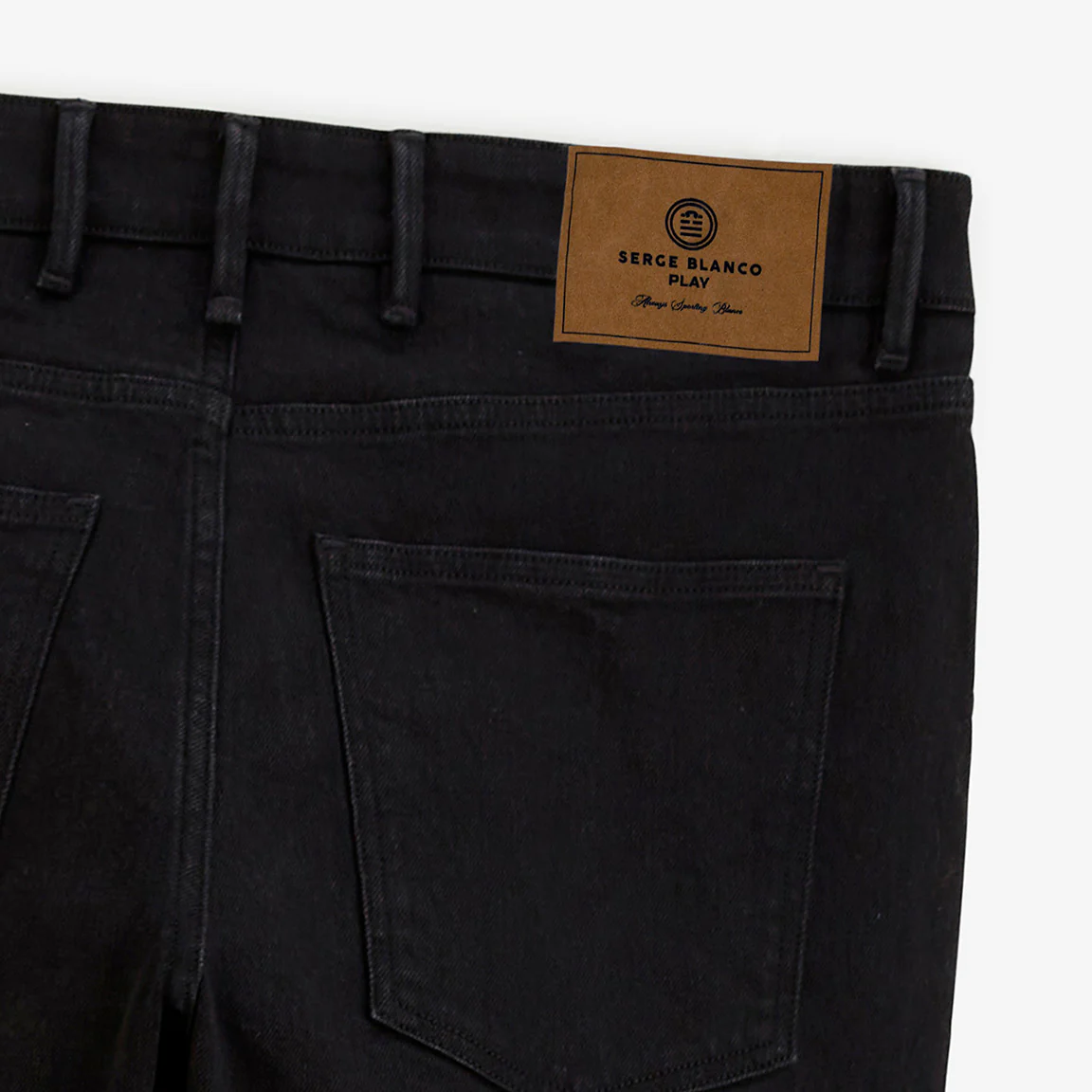 Jean 331 tapered en coton noir intense - Image 4