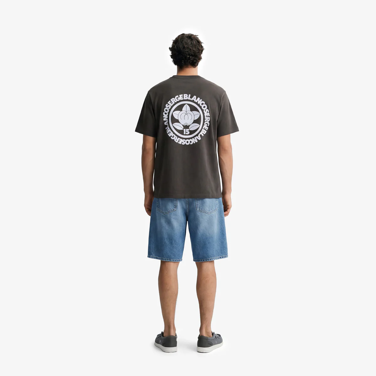 T-shirt col rond en coton avec imprimé dos gris carbone - Image 7