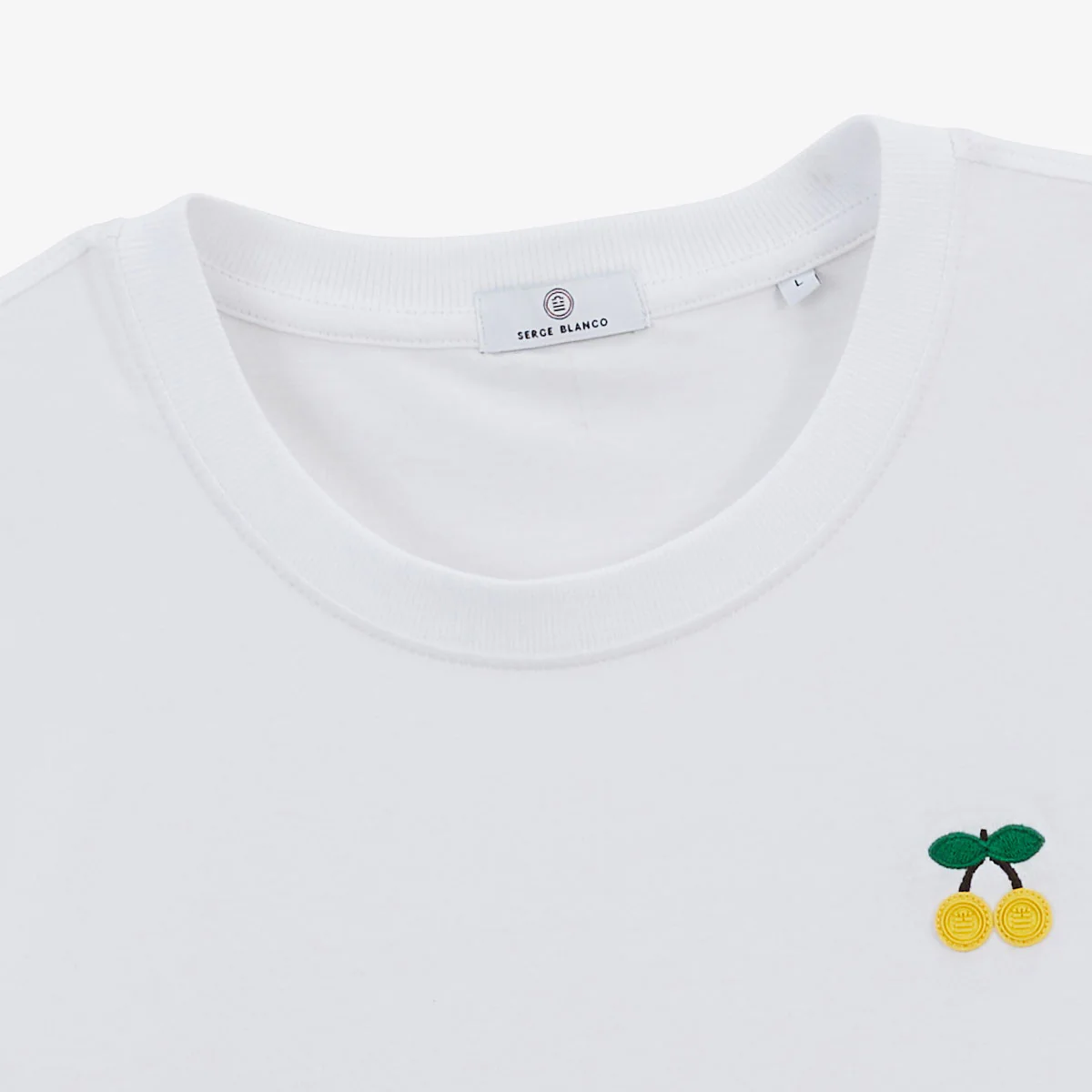 T-shirt col rond en coton blanc broderie poitrine cerises jaunes - Image 4